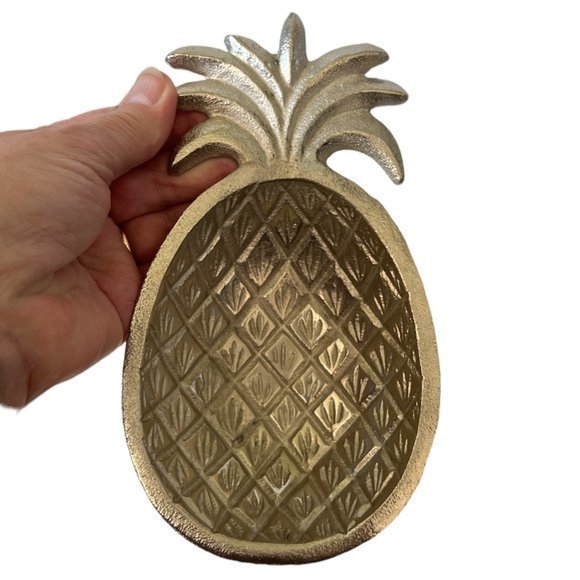 Decorative Metal Pineapple Trinket Dish Decor - Set‎ of Two - Picture 3 of 6